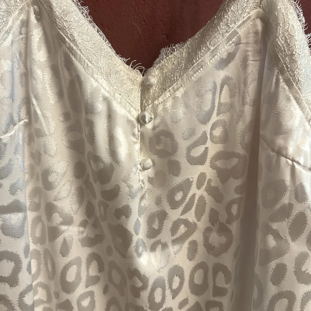 Tank top - Picture 2 of 4